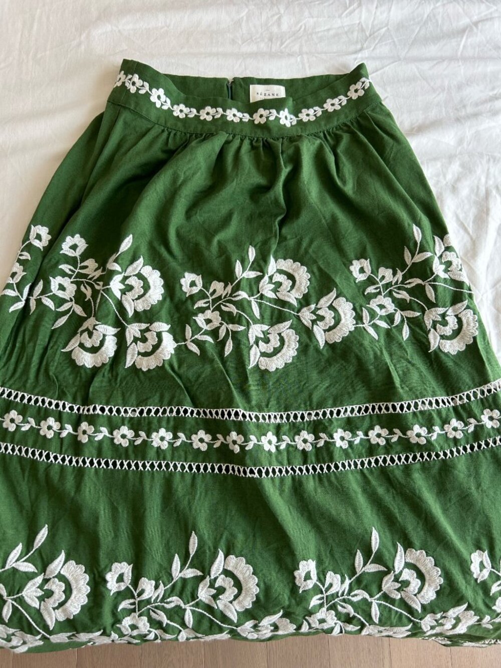 Sezane Siloé Skirt Summer Green size 6 - Picture 3 of 7